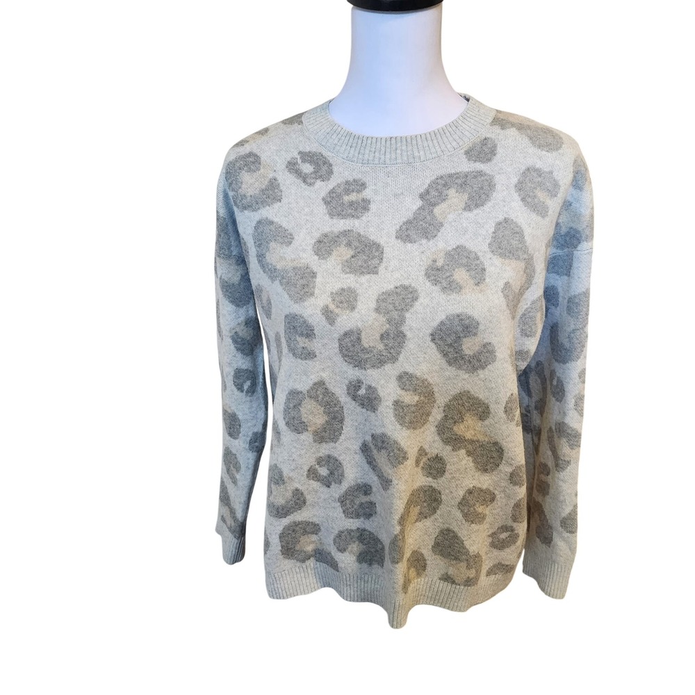 J.Jill XS Gray Leopard Print Sweater Cotton‎ Blend Long Sleeve Pullover